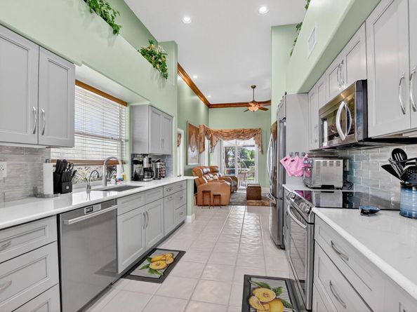 7816 Travlers Tree Drive, Boca Raton FL 33433