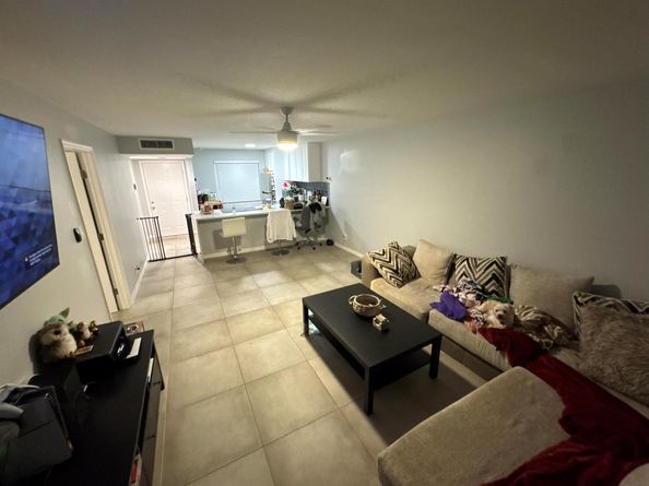 3301 NW 47th Terrace 308, Lauderdale Lakes FL 33319