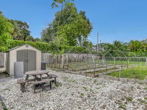 8659 Thousand Pines Circle, West Palm Beach FL 33411