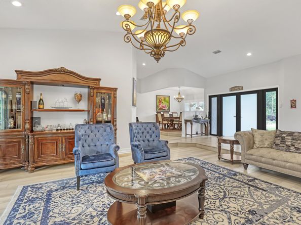 8659 Thousand Pines Circle, West Palm Beach FL 33411