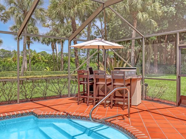 8659 Thousand Pines Circle, West Palm Beach FL 33411