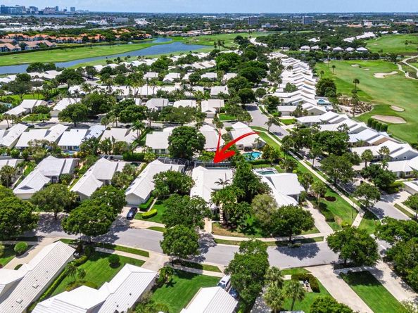 2860 Wilderness Rd, West Palm Beach FL 33409