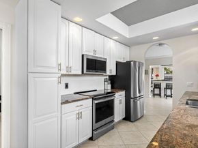 2860 Wilderness Rd, West Palm Beach FL 33409