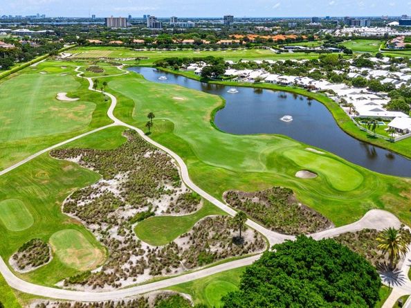 2860 Wilderness Rd, West Palm Beach FL 33409