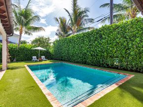 136 Santa Lucia Drive, West Palm Beach FL 33405