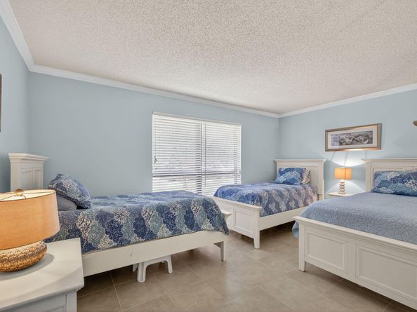113 Brackenwood Road, Palm Beach Gardens FL 33418