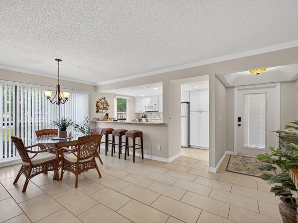 113 Brackenwood Road, Palm Beach Gardens FL 33418