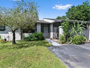 81 Westecunk Drive, Royal Palm Beach FL 33411