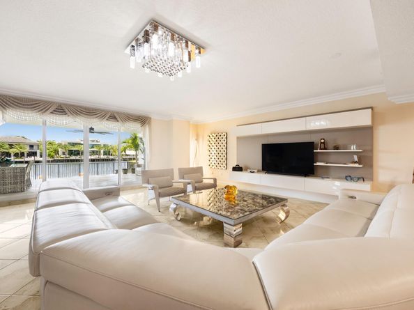 615 Bayshore Dr 105, Fort Lauderdale FL 33304