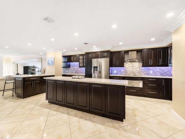 615 Bayshore Dr 105, Fort Lauderdale FL 33304