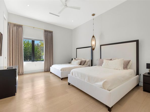 Undisclosed Address #FX-10531516, Parkland FL 33067