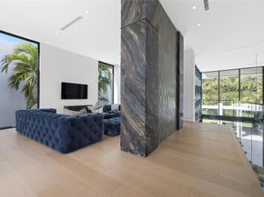 Undisclosed Address #FX-10531516, Parkland FL 33067