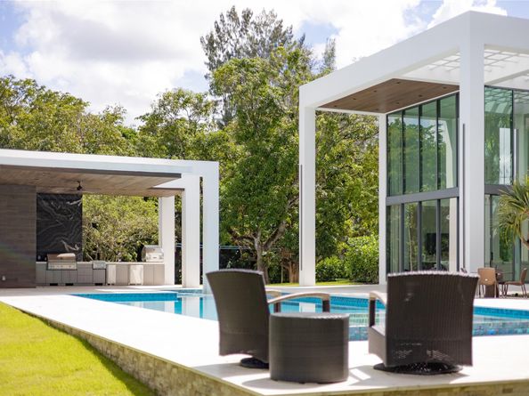 Undisclosed Address #FX-10531516, Parkland FL 33067