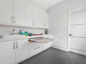 Undisclosed Address #FX-10531516, Parkland FL 33067