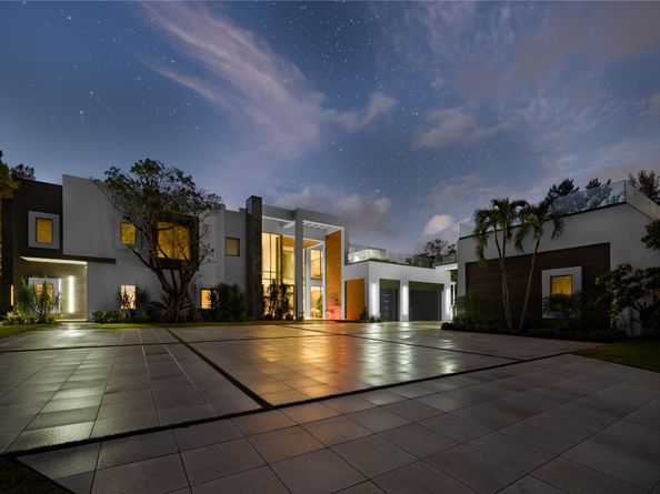 Undisclosed Address #FX-10531516, Parkland FL 33067
