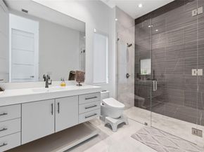 Undisclosed Address #FX-10531516, Parkland FL 33067