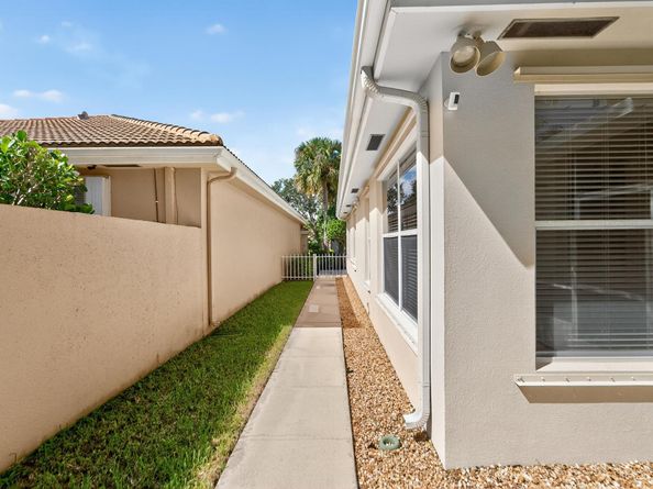 162 E Hampton Way, Jupiter FL 33458