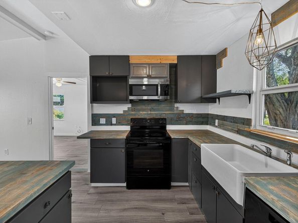 117 NE 8th St, Pompano Beach FL 33060