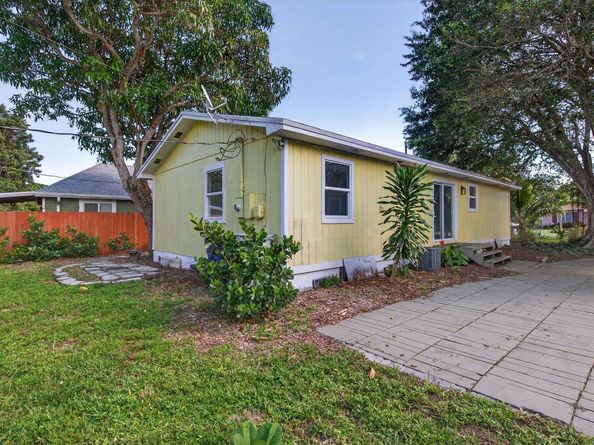 117 NE 8th St, Pompano Beach FL 33060