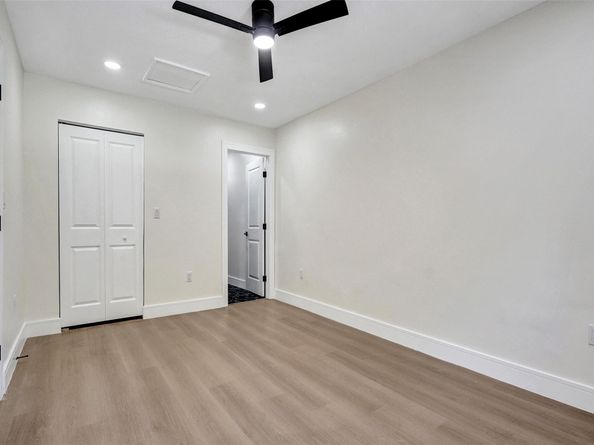 2331 Nassau Dr, Miramar FL 33023