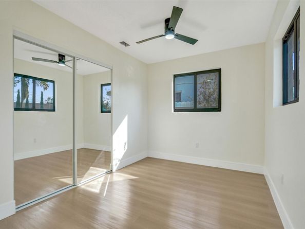 2331 Nassau Dr, Miramar FL 33023