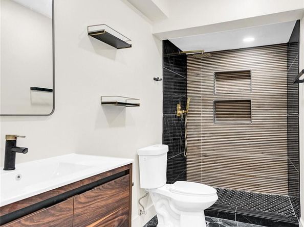 2331 Nassau Dr, Miramar FL 33023