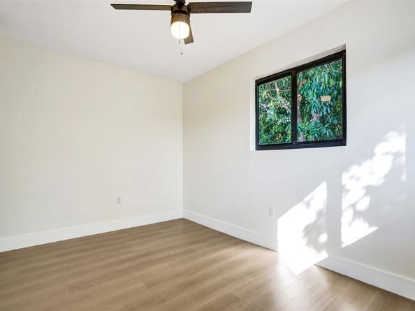 2331 Nassau Dr, Miramar FL 33023