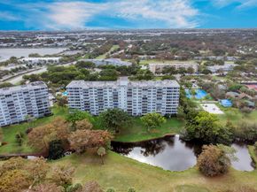 4015 W Palm Aire Dr 402, Pompano Beach FL 33069