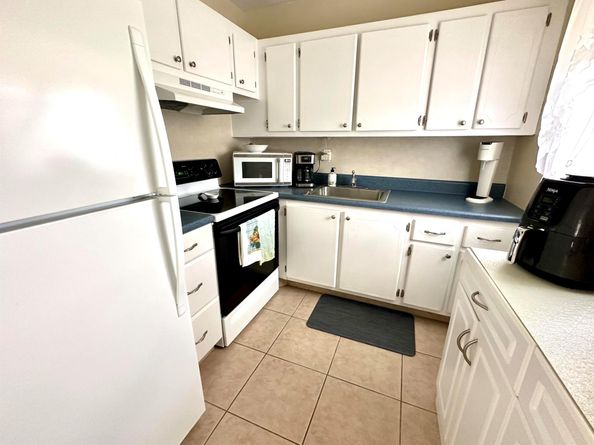 160 Coventry G, West Palm Beach FL 33417