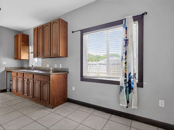 6351 NW 31st Ct, Miami FL 33147