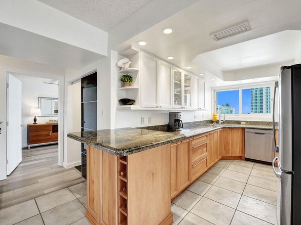 524 Orton Ave 702, Fort Lauderdale FL 33304