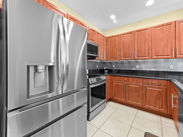 4727 Preserve Street, Coconut Creek FL 33073