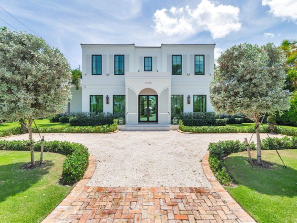 302 E Lakewood Road, West Palm Beach FL 33405