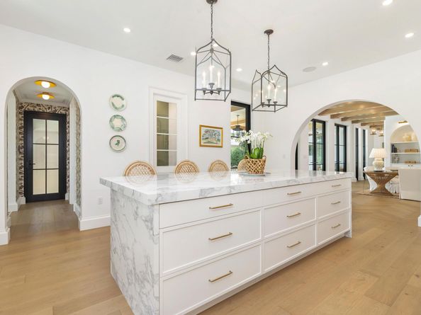 302 E Lakewood Road, West Palm Beach FL 33405