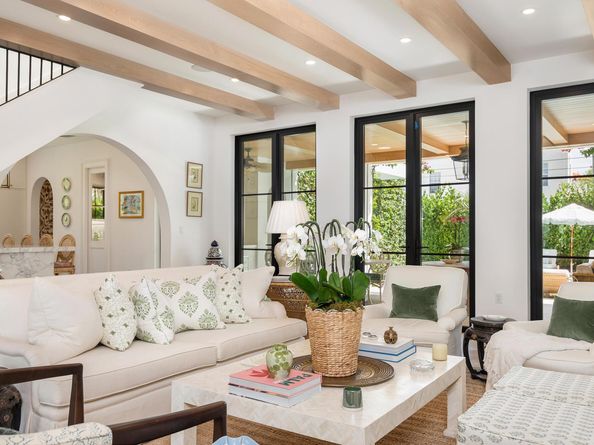 302 E Lakewood Road, West Palm Beach FL 33405