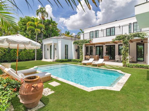 302 E Lakewood Road, West Palm Beach FL 33405