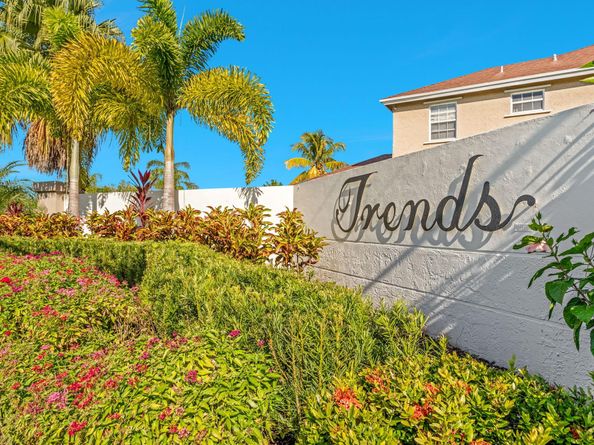 8600 Floralwood Dr, Boca Raton FL 33433