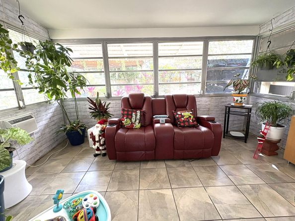 1310 NE 44th St, Pompano Beach FL 33064