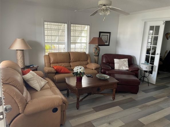 8640 SW 16th Ct, Davie FL 33324