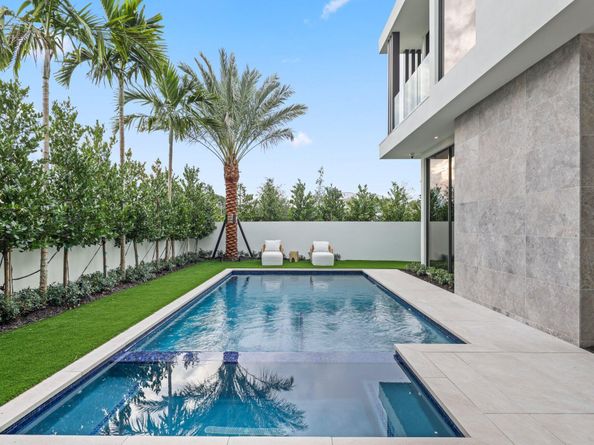 340 Grove Place, Delray Beach FL 33444