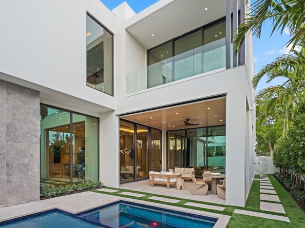 340 Grove Place, Delray Beach FL 33444