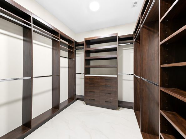 1215 N Victoria Park Rd, Fort Lauderdale FL 33304