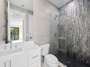 1215 N Victoria Park Rd, Fort Lauderdale FL 33304