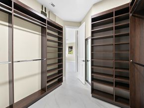 1215 N Victoria Park Rd, Fort Lauderdale FL 33304