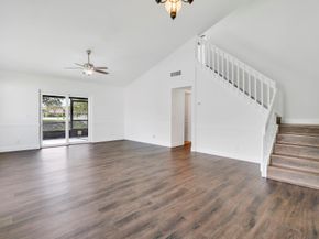 41 Tara Lakes Drive E, Boynton Beach FL 33436