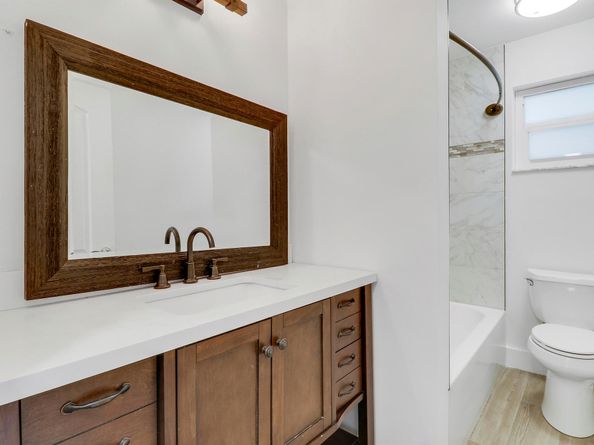 41 Tara Lakes Drive E, Boynton Beach FL 33436