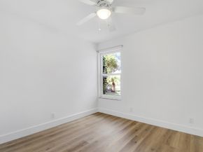 41 Tara Lakes Drive E, Boynton Beach FL 33436