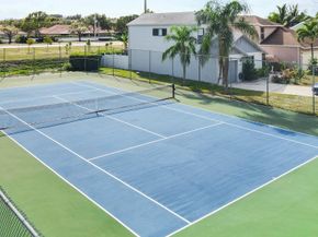 41 Tara Lakes Drive E, Boynton Beach FL 33436