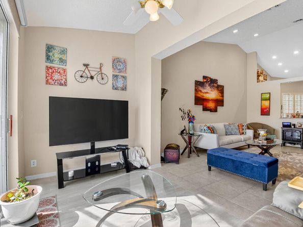 6210 Heliconia Road, Delray Beach FL 33484