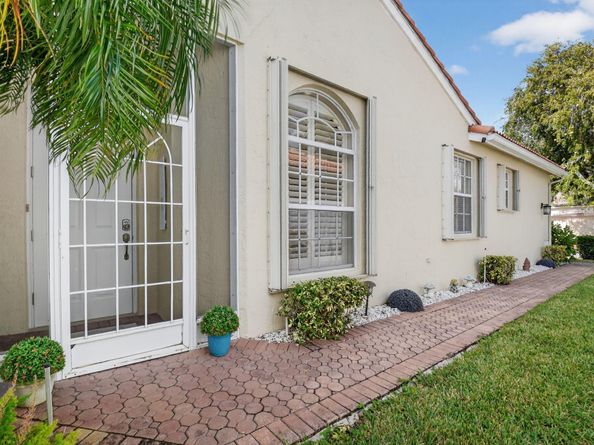 6210 Heliconia Road, Delray Beach FL 33484